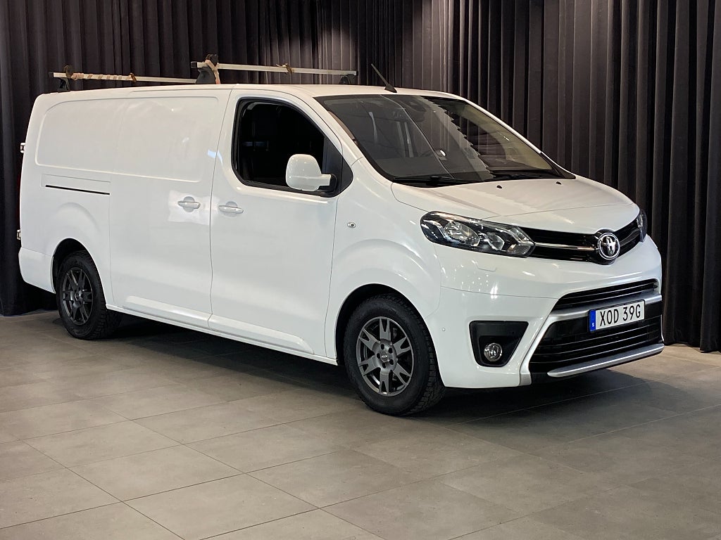 Toyota ProAce 2.0 / L3 (lång) / Drag & Värm / Inredning / MOMS