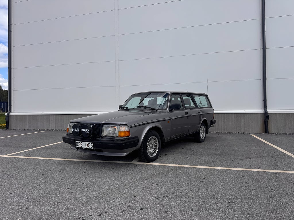 Volvo 245 240 Kombi 2.3 GLT