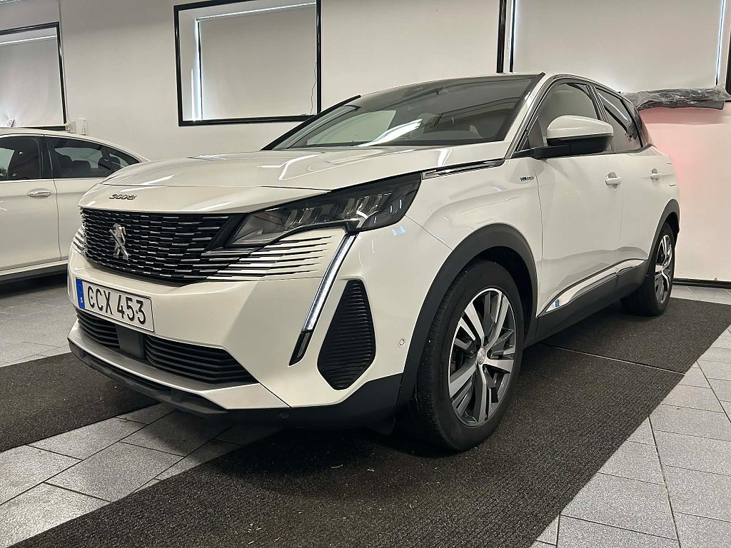 Peugeot 3008 HYBRID 225 EAT Euro 6 Drag MOMS Årsskatt 360 kr