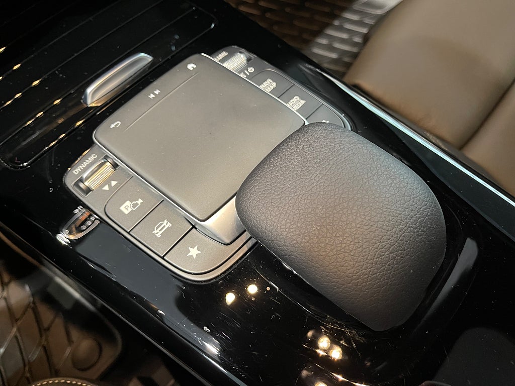 Mercedes-Benz A 250 e AMG Premium Plus Glastak - bild 15