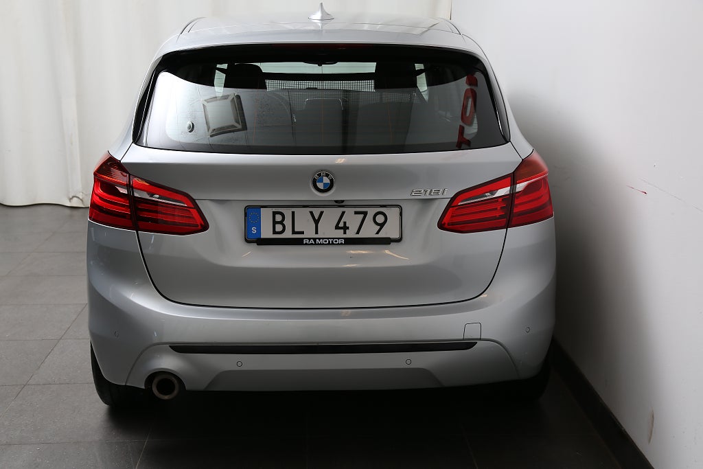 BMW 218i Active Tourer 140hk Sport line Aut Kamera 2019