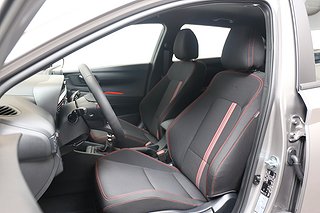 Halvkombi Hyundai i20 8 av 19