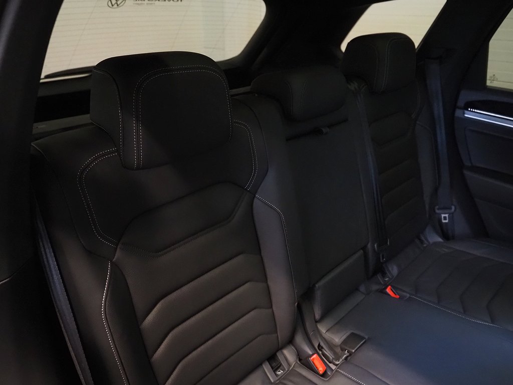 Volkswagen Touareg TDI 286hk 4M R-Line Black | Se Spec! | 2025