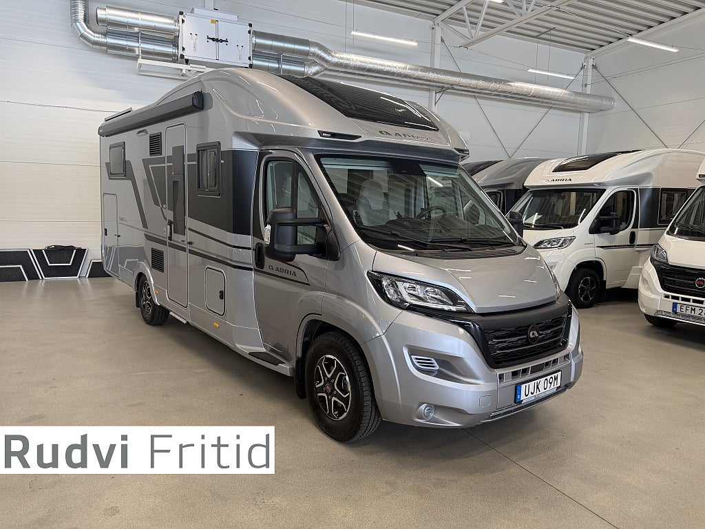 Adria Coral 670 DL Supreme *ALDE*Solcell*Automat*