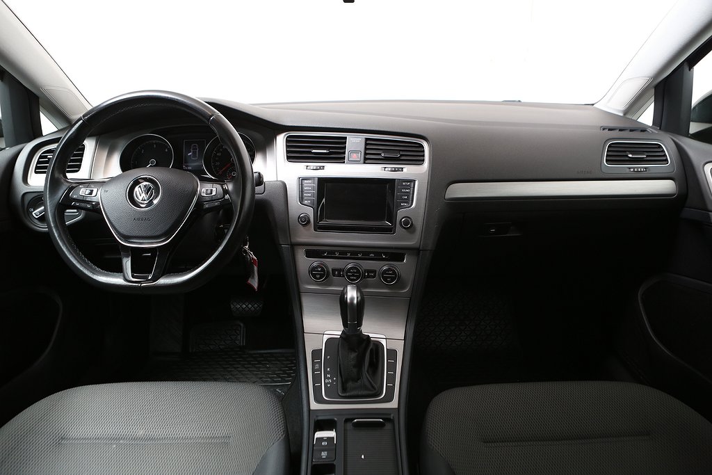 Volkswagen Golf 1,6 TDI 105hk Masters DSG 5D Kamera Drag 2015