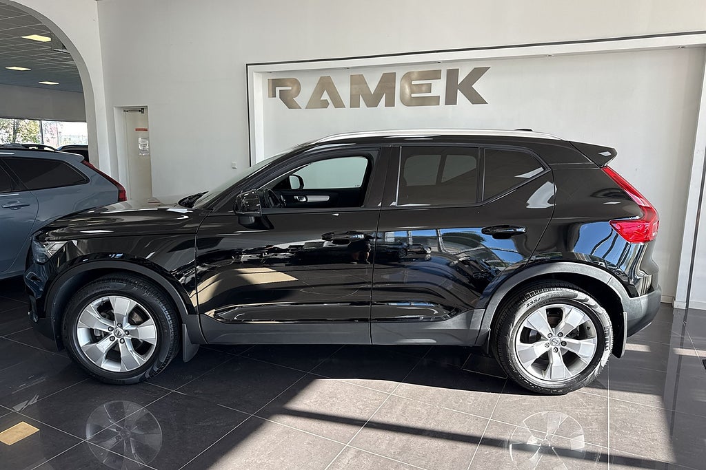 Volvo XC40 2019 - miniatyr 3