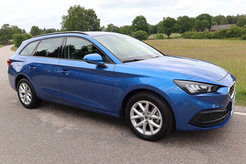 Seat Leon ST León Sportstourer 1.5 eTSI Style Drag Värmare Kamera 
