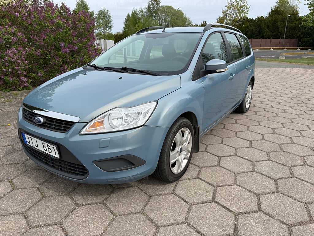 Ford Focus Kombi 1.8 Flexifuel Titanium, Låga Mil