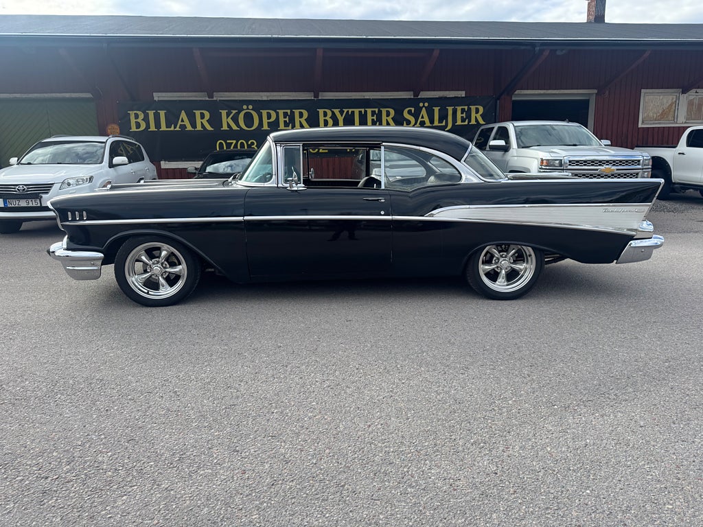 Chevrolet Bel Air 2dr HT