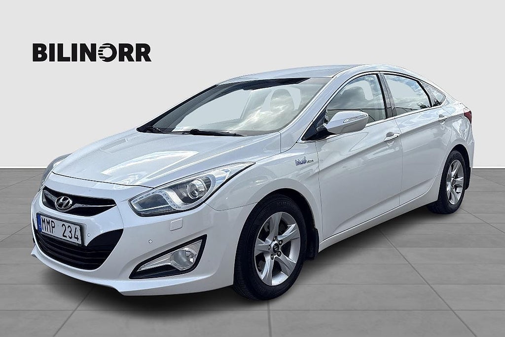 Hyundai i40 I40/El-stolar/V-däck/MoK/Keyless/Vitmetallic/...