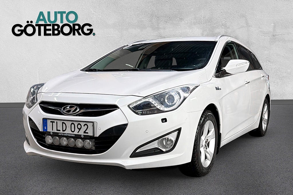 Hyundai i40 cw 1.7 CRDi Business Go Plus 1-Ägare B-Kamera Drag Navi