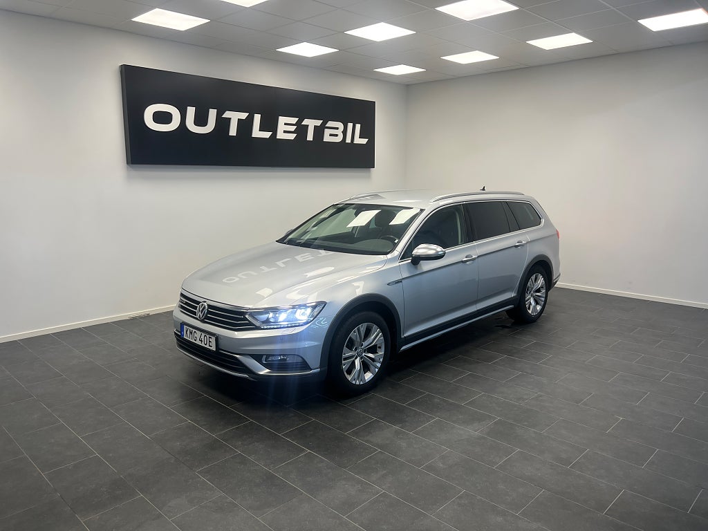 Volkswagen Passat Alltrack Executive 2.0 TDI 190hk 4Motion Cockpit Läder