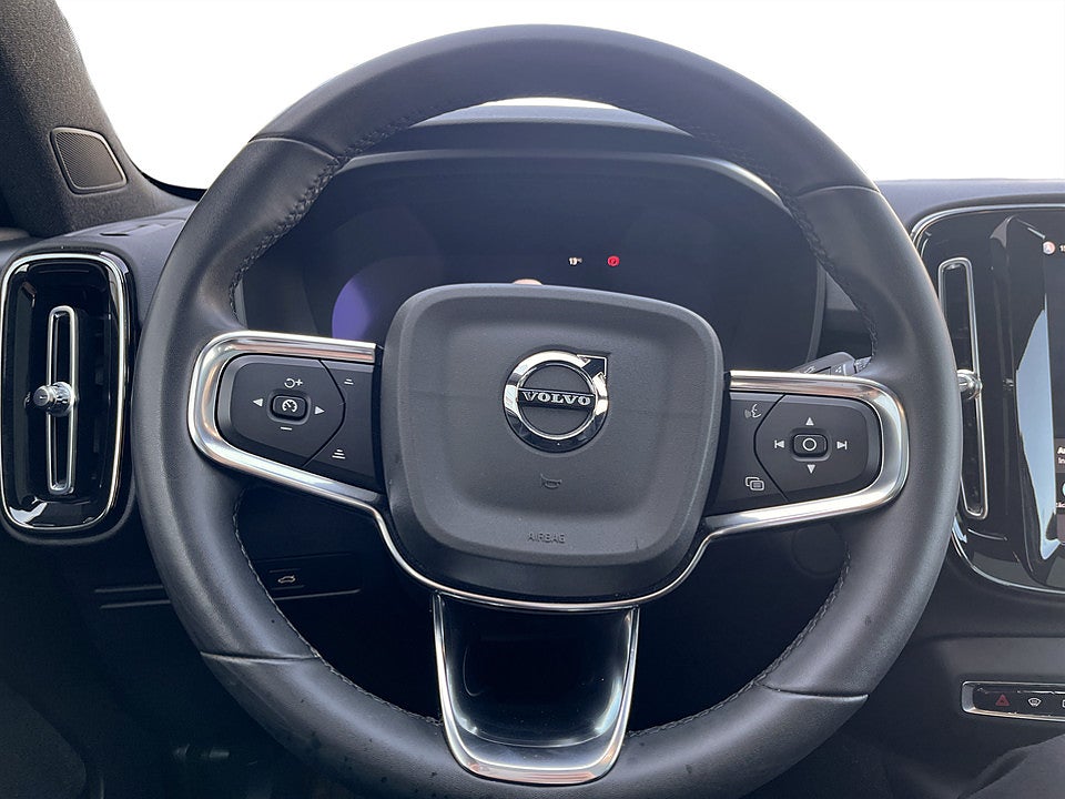 Bild på Volvo C40 Recharge Plus edition 231hk Aut GLASTAK B-KAMERA