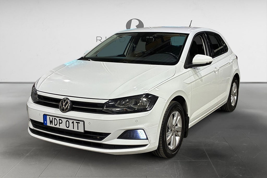 Volkswagen Polo 1.0 TSI 95 HK DSG BASE CARPLAY PDC 0.42L/MIL 14000MIL