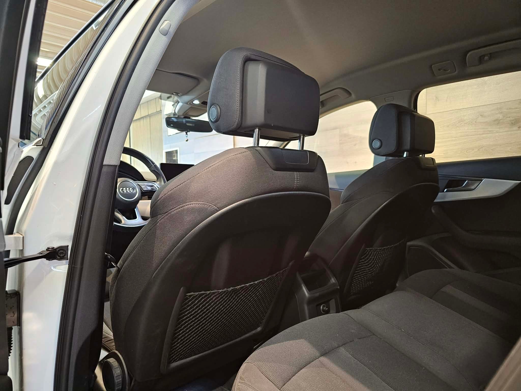 Audi A4 Avant 2.0 TDI quattro S Tronic 2018, bild 7/51