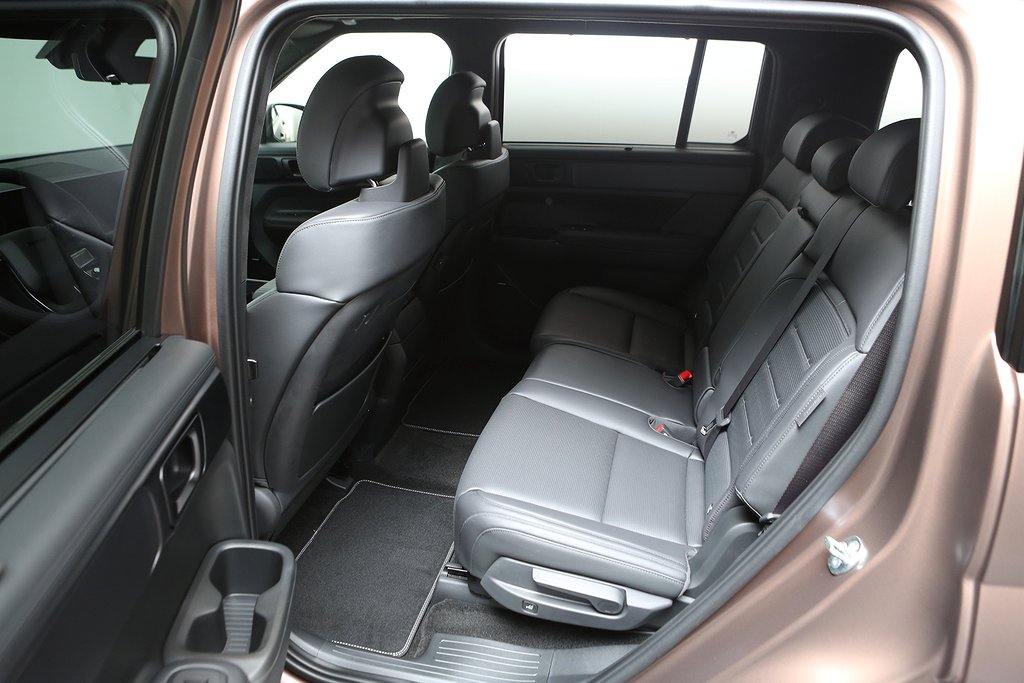 Hyundai Santa Fe 4WD Plug-in Calligraphy Line 2025