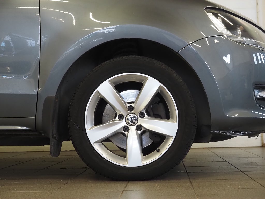 Volkswagen Sharan 7-sits 2.0 TDI 140hk Pano Drag Navi Kamera 2014