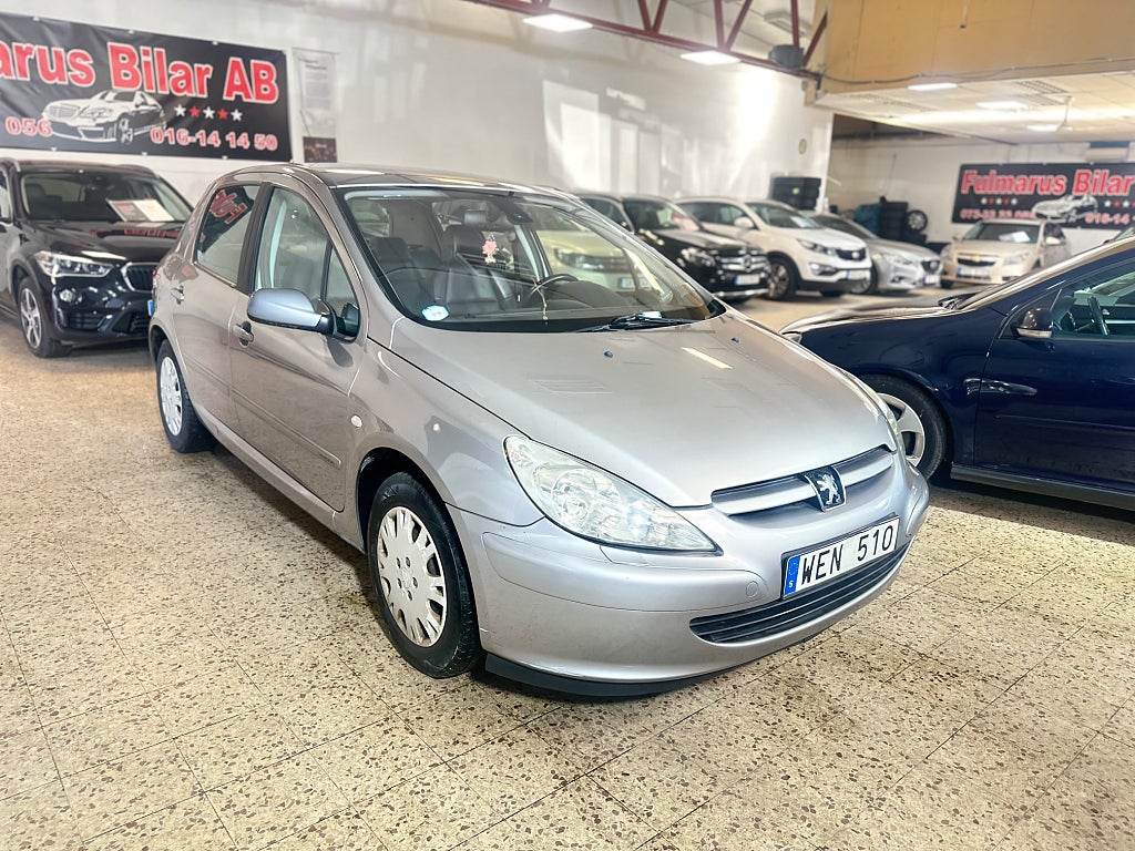 Peugeot 307 2.0 XS Ny Besiktigad & Ny Servad Ny Kamrem 136hk