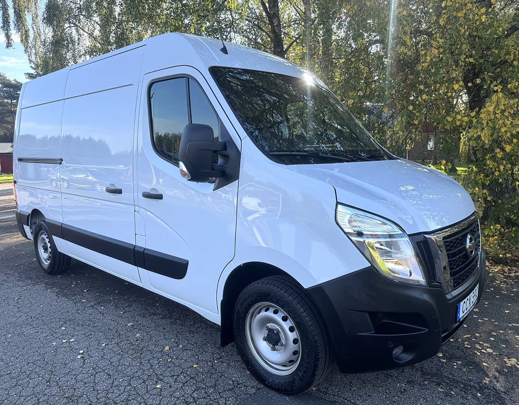 Nissan Interstar 150 TDI Högskåp L2 H2, Dieselvärmare o Drag
