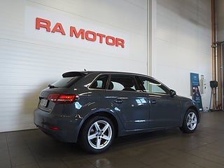 Halvkombi Audi A3 5 av 22