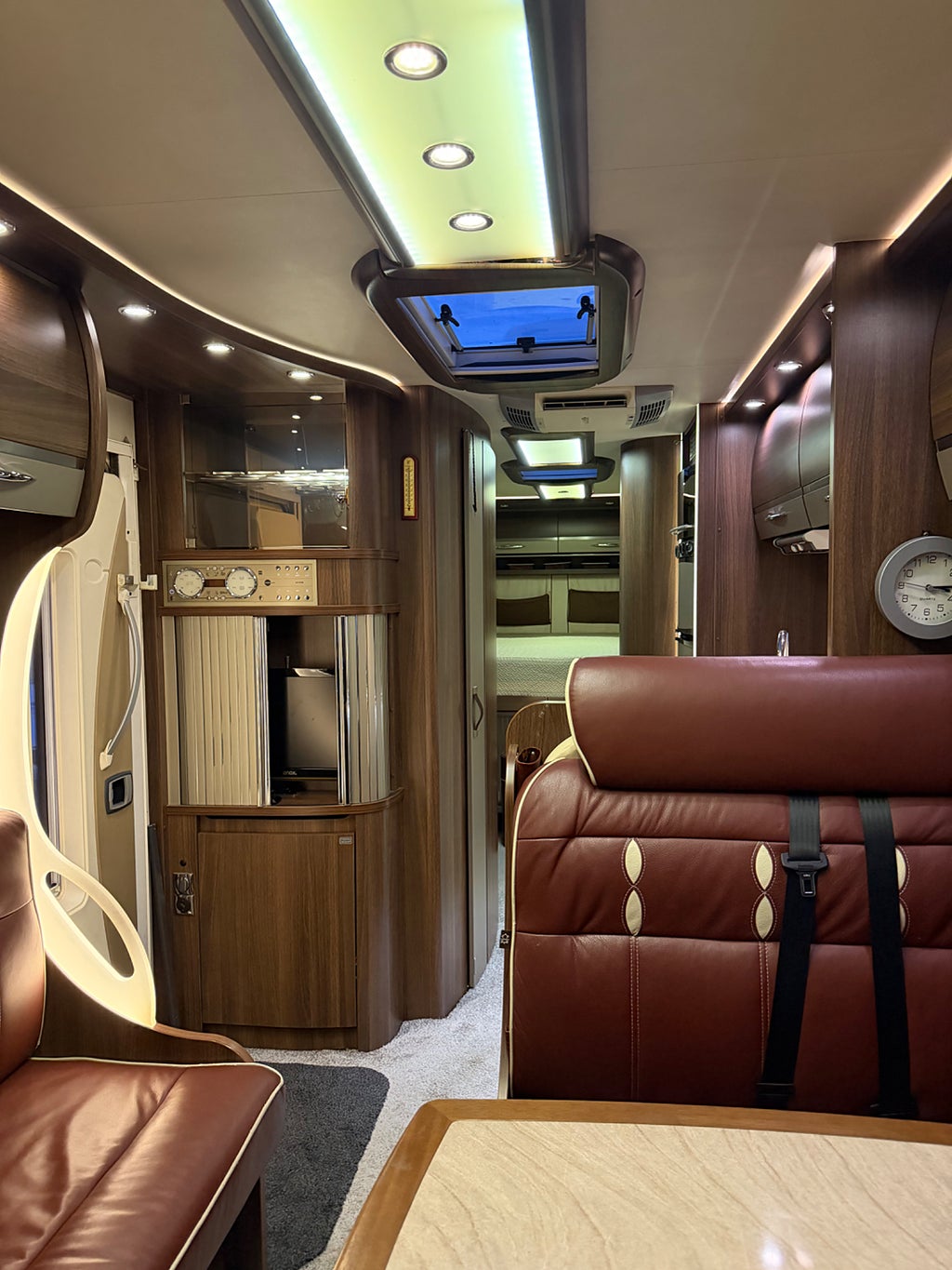 Bürstner Elegance I900 3,0 Automat Luftfjädring Solcell 2011 - miniatyr 4