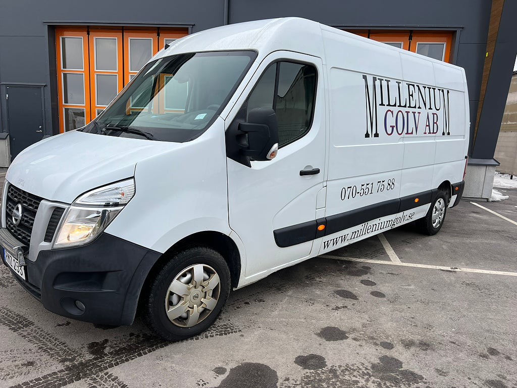Nissan NV400 