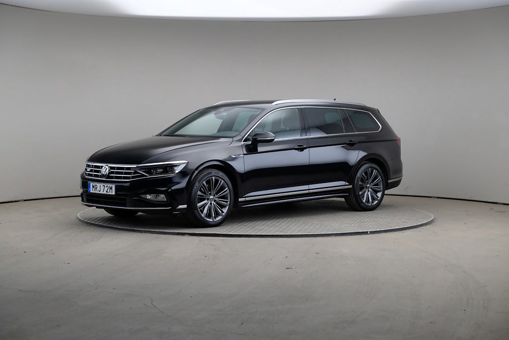 Volkswagen Passat 2.0 TDI 200hk 4Motion R-Line Drag Värmare Cockpit