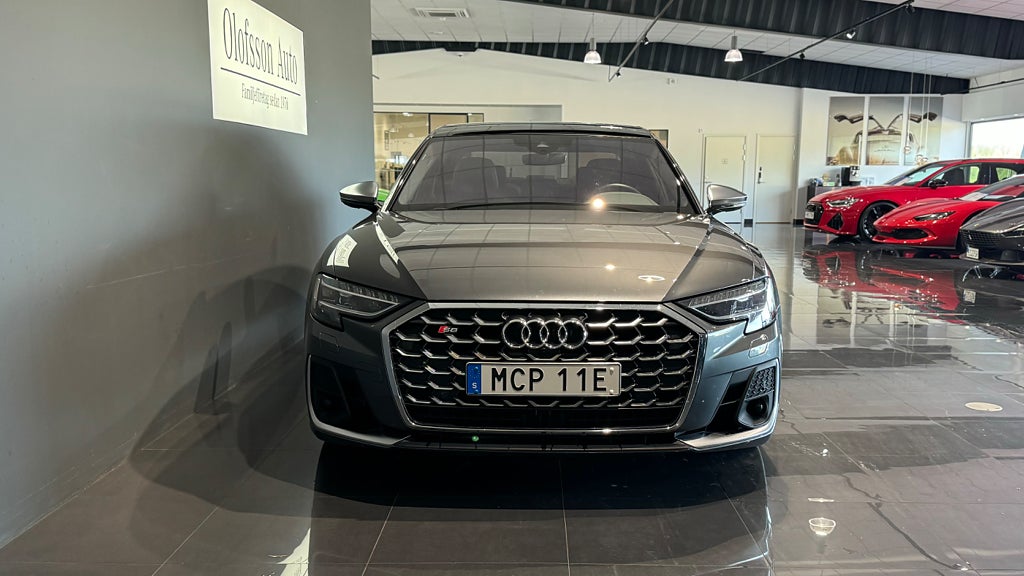 Audi S8 TFSI quattro TipTronic Bang Olufsen Värmare Pano - bild 4