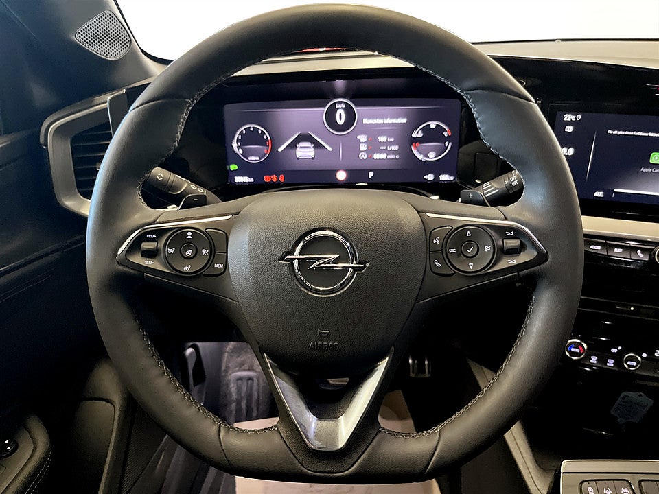 Bild på Opel Mokka Ultimate 1.2 PT 130hk Aut B-KAMERA CARPLAY