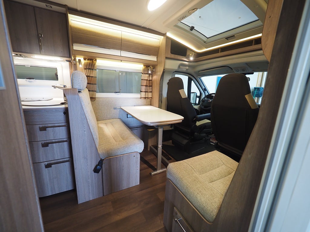 Kabe TMC Classic 740 LGB Långbädd I Solcell I Backkamera I 4250kg 2016