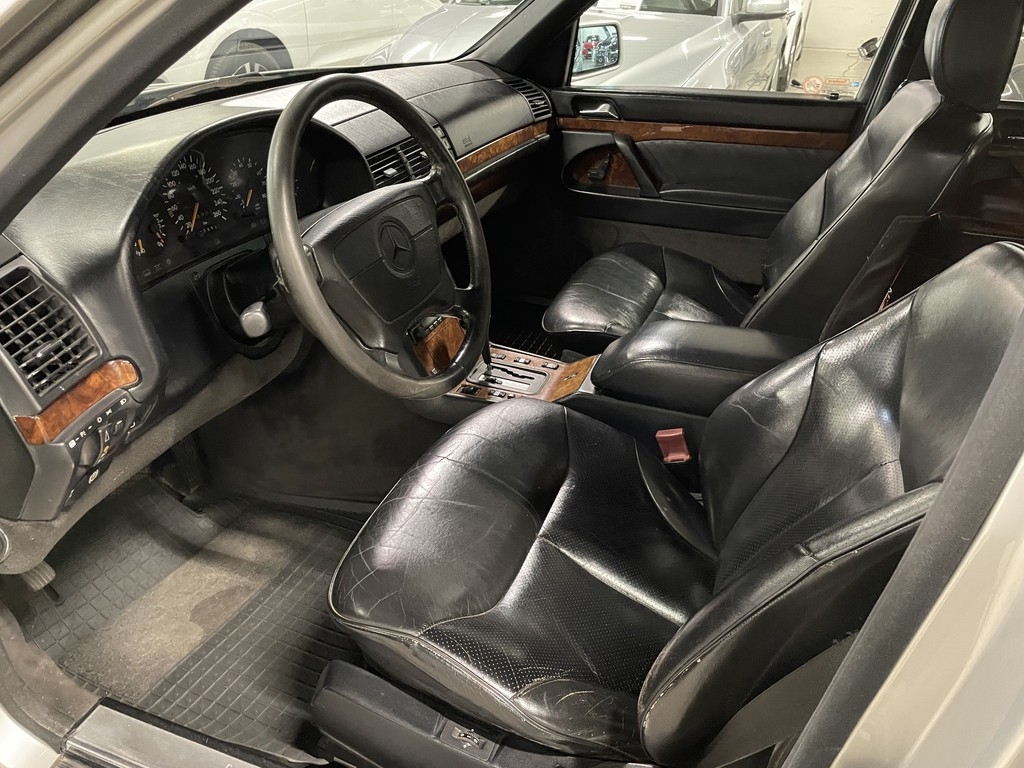 Mercedes-Benz 300 SE 1993, bild 4/26