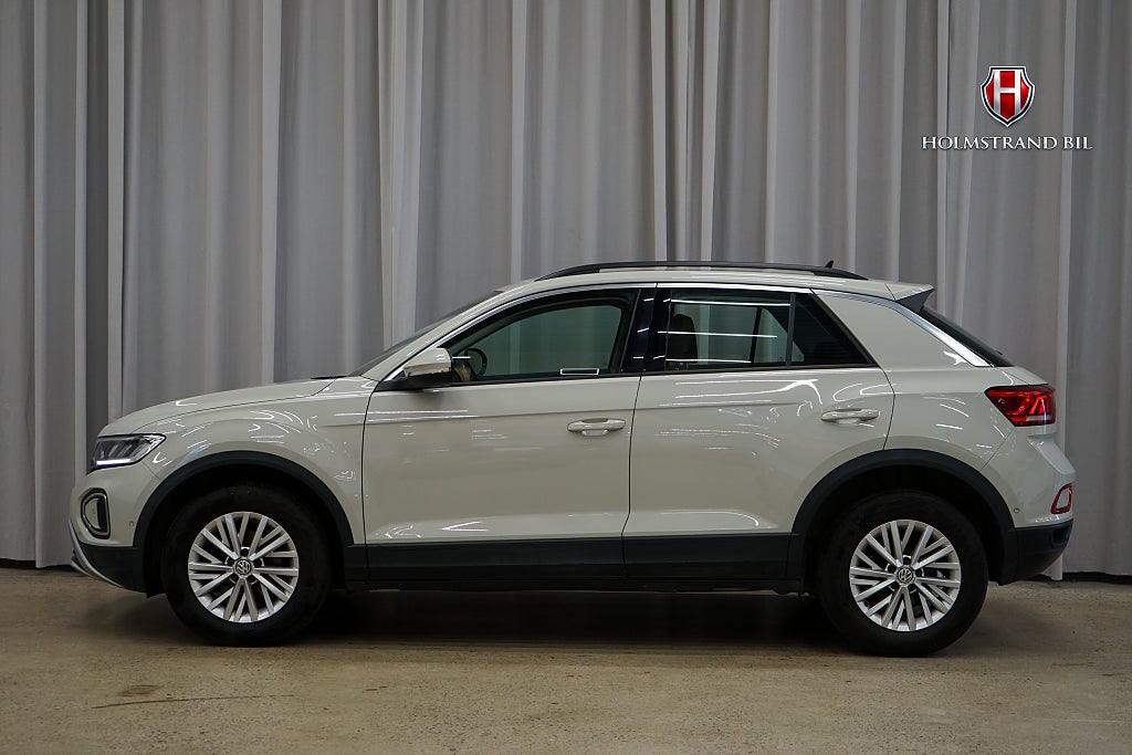 Volkswagen T-Roc 1.5 TSI 150hk Cockpit Adaptiv-fart P-sensorer Carplay 