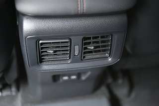 SUV Toyota RAV4 24 av 26