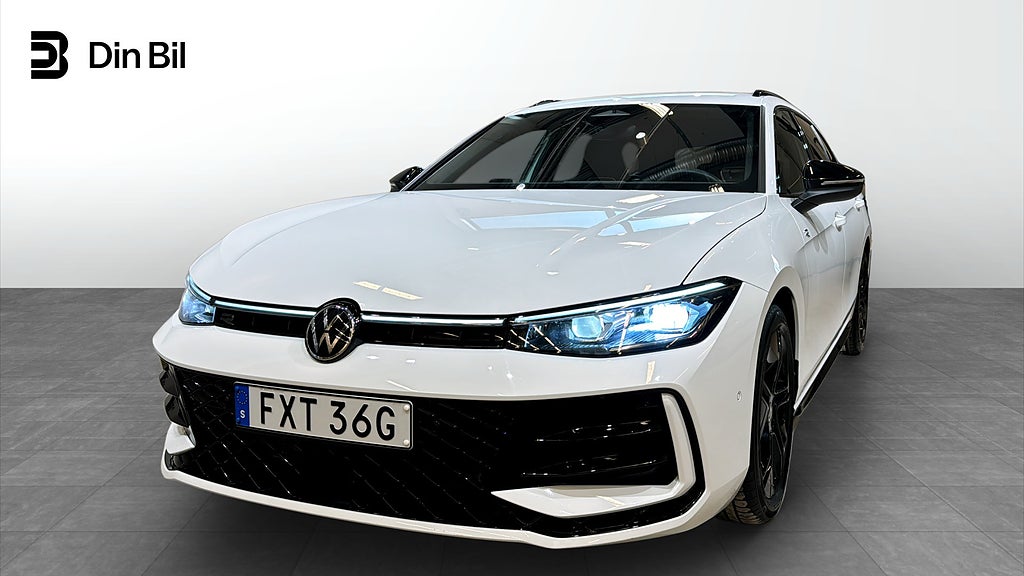 Volkswagen Passat R-Line Black TDI193 DSG 4M P-värmare/Drag