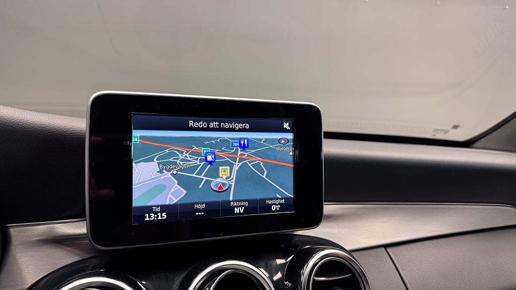 Mercedes-Benz C220 d 2017 - miniatyr 12