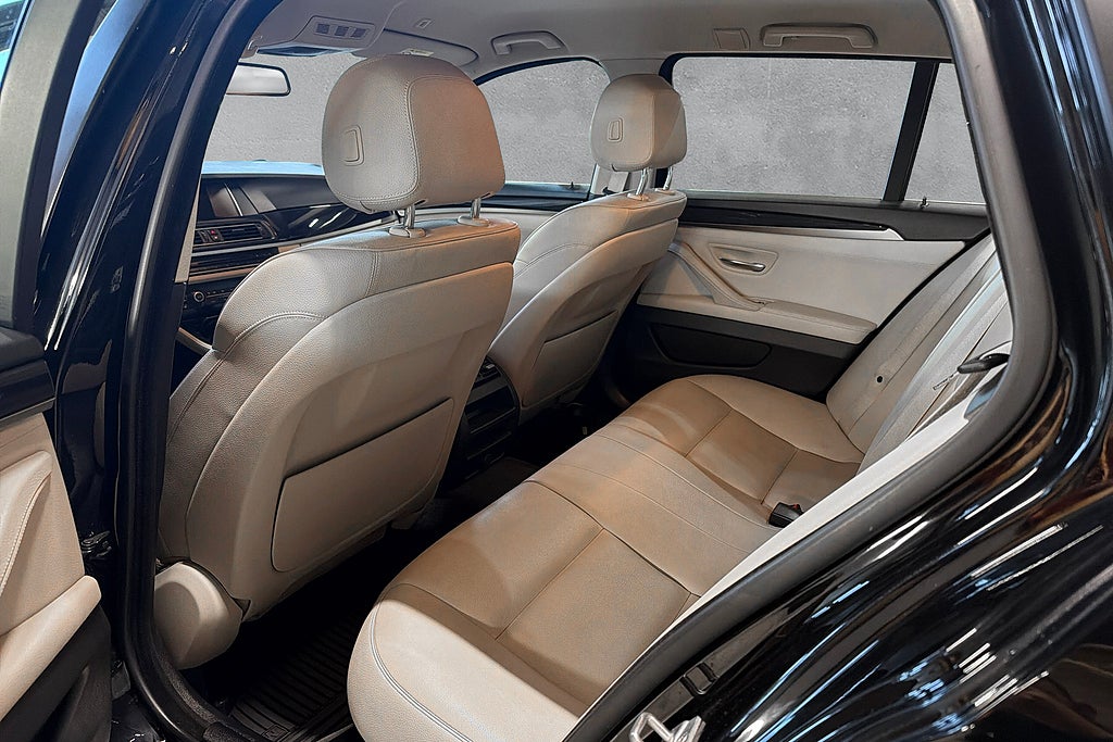 BMW 520d xDrive Touring Steptronic B-Kamera Dragkrok 2-Ägare