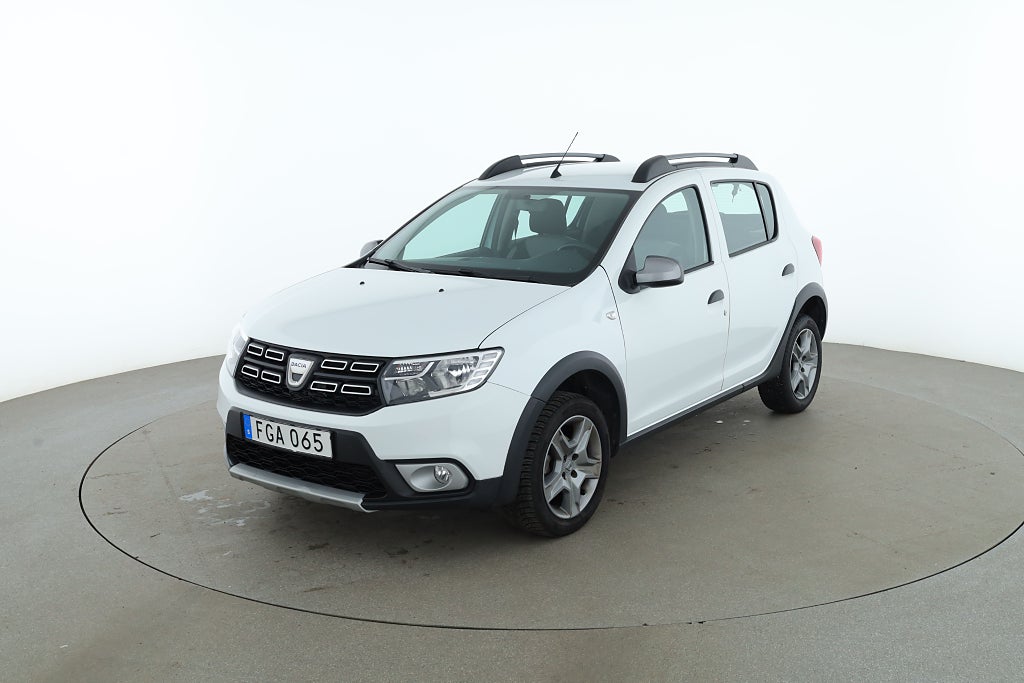 Dacia Sandero Stepway 0.9 TCe / PDC, GPS, Rails