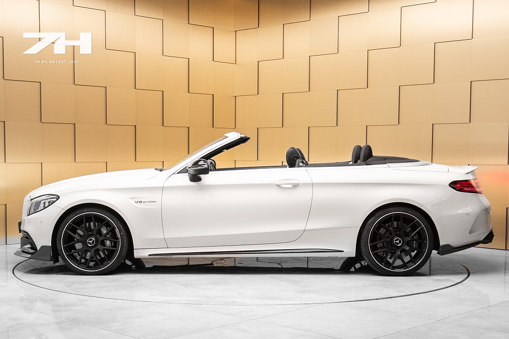 Mercedes-Benz C63 AMG Cabriolet / Burmester / Kamera