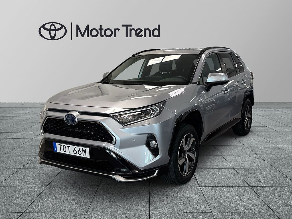 Toyota RAV4 Laddhybrid 2,5 AWD-I LAUNCH EDITION | P-SENSORER | BACKKAMERA | 