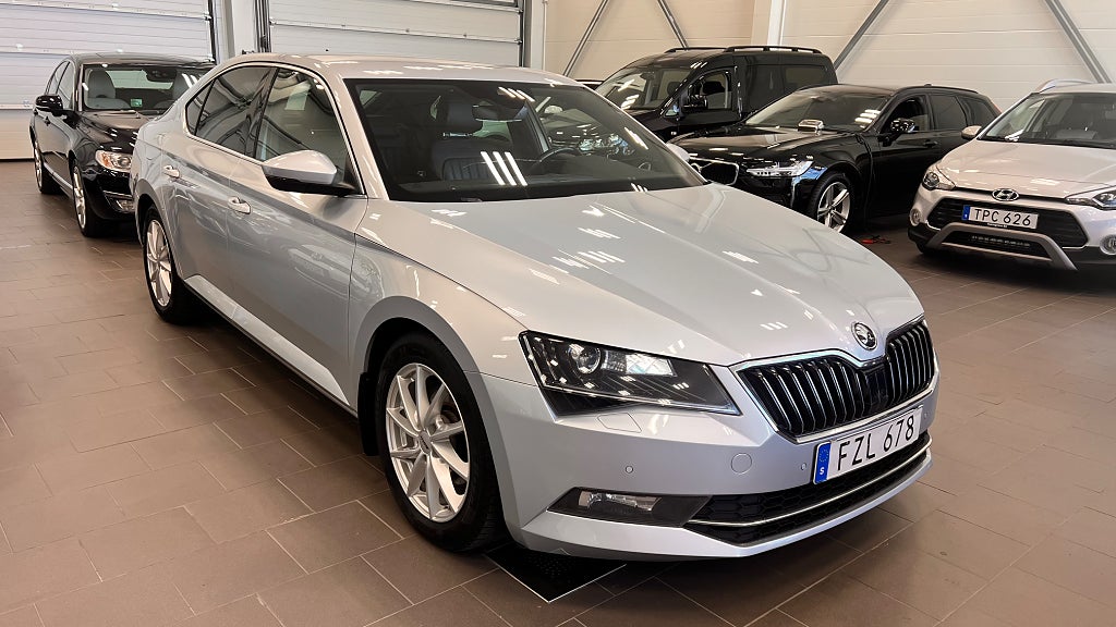 Skoda Superb 2.0 TDI 4x4 Business L&K 190hk 1-Ägare 