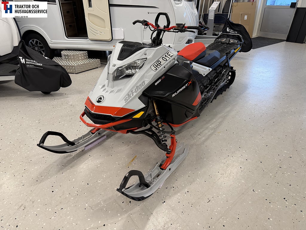 Ski-Doo Summit 850 Turbo EXPERT 154 -21 .