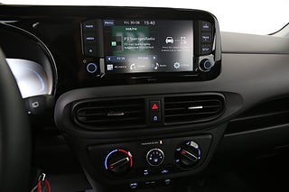 Halvkombi Hyundai i10 18 av 20