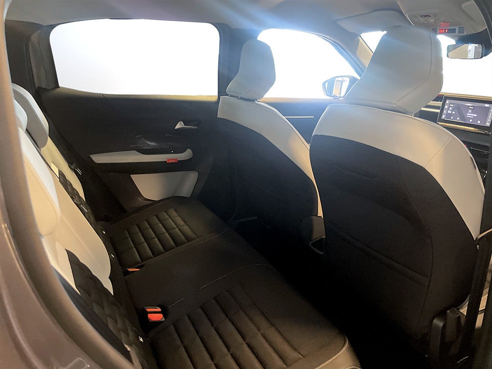 Bild på Citroën C3 Aircross Plus PureTech 100hk - OMGÅENDE LEVERANS!