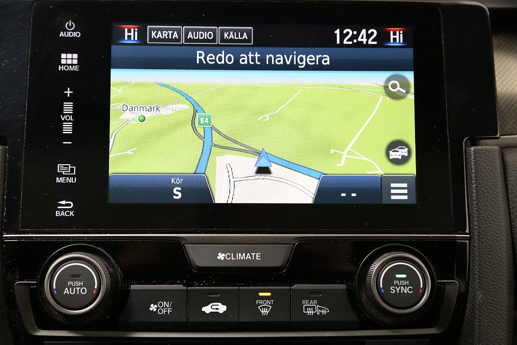 Honda Civic 1,5 i-VTEC Turbo 182hk 5D Panorama Skinn Drag 2017