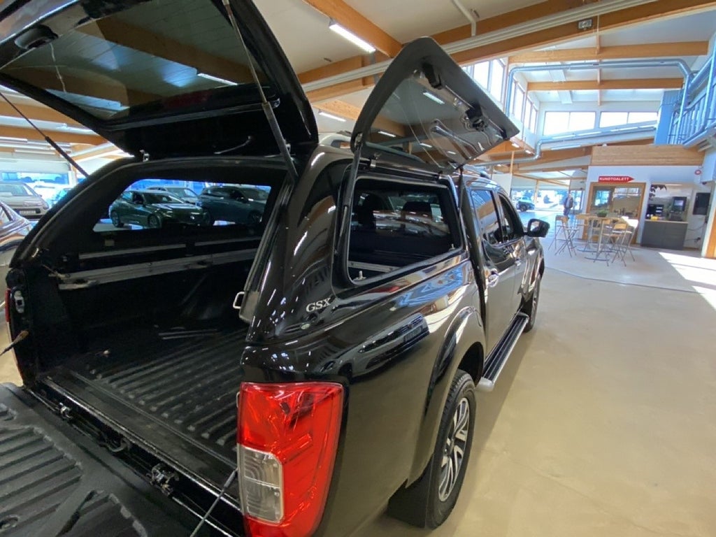 Nissan Navara Dubbelhytt 2.3 dCi 4WD Euro 6 Dieselvärmare Kåpa – bild 15