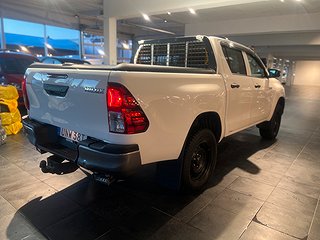 Toyota Hilux Hilux DH 2.4 AWD 150hk LED-ramp/Drag/S&V-hjul