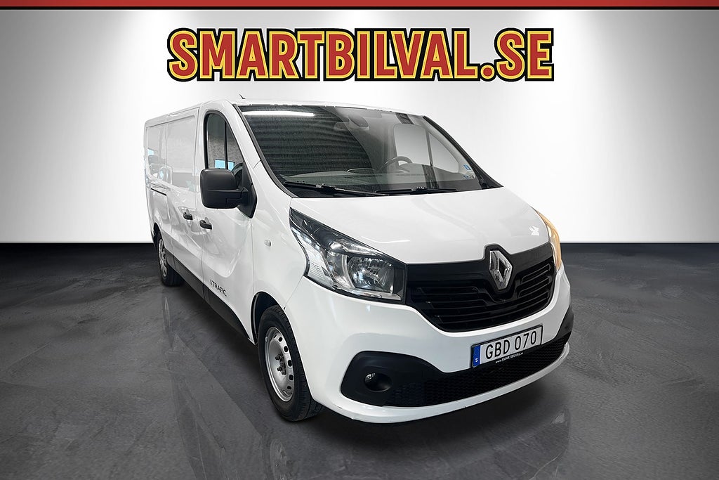 Renault trafic Skåpbil 2.7t 1.6 dCi L2H1 Värmare Backkamera Drag