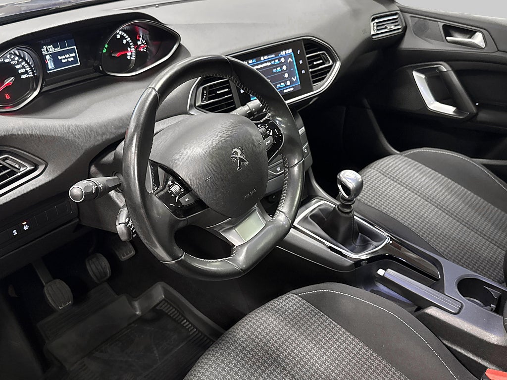 Peugeot 308 1.2 PureTech 130HK Drag – bild 8