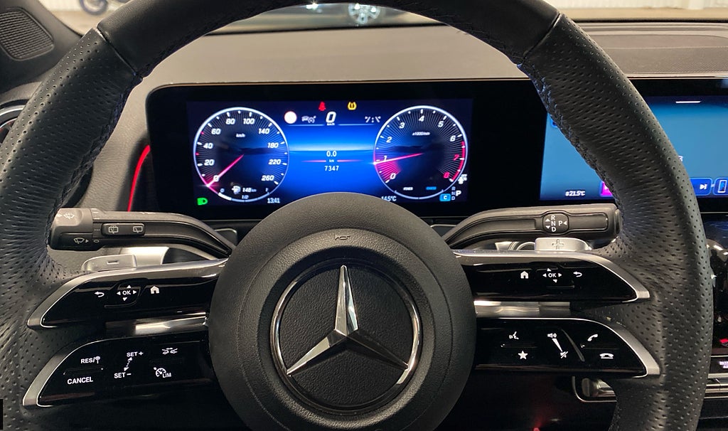 Mercedes-Benz GLB 200 AMG 7-sits Värmare Glastak Drag - bild 11