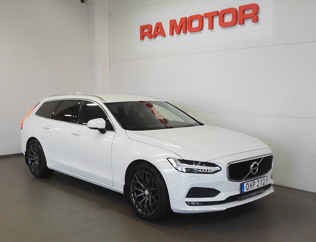 Volvo V90 T5 254hk Geartronic Momentum |Drag|Navi|Kamera| 2017